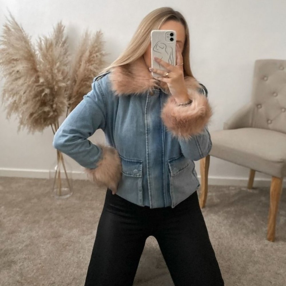 Long Sleeve Shearling Lined Faux Fur Collar and Cuff Denim Jeans Jacket - Picture 13 of 13